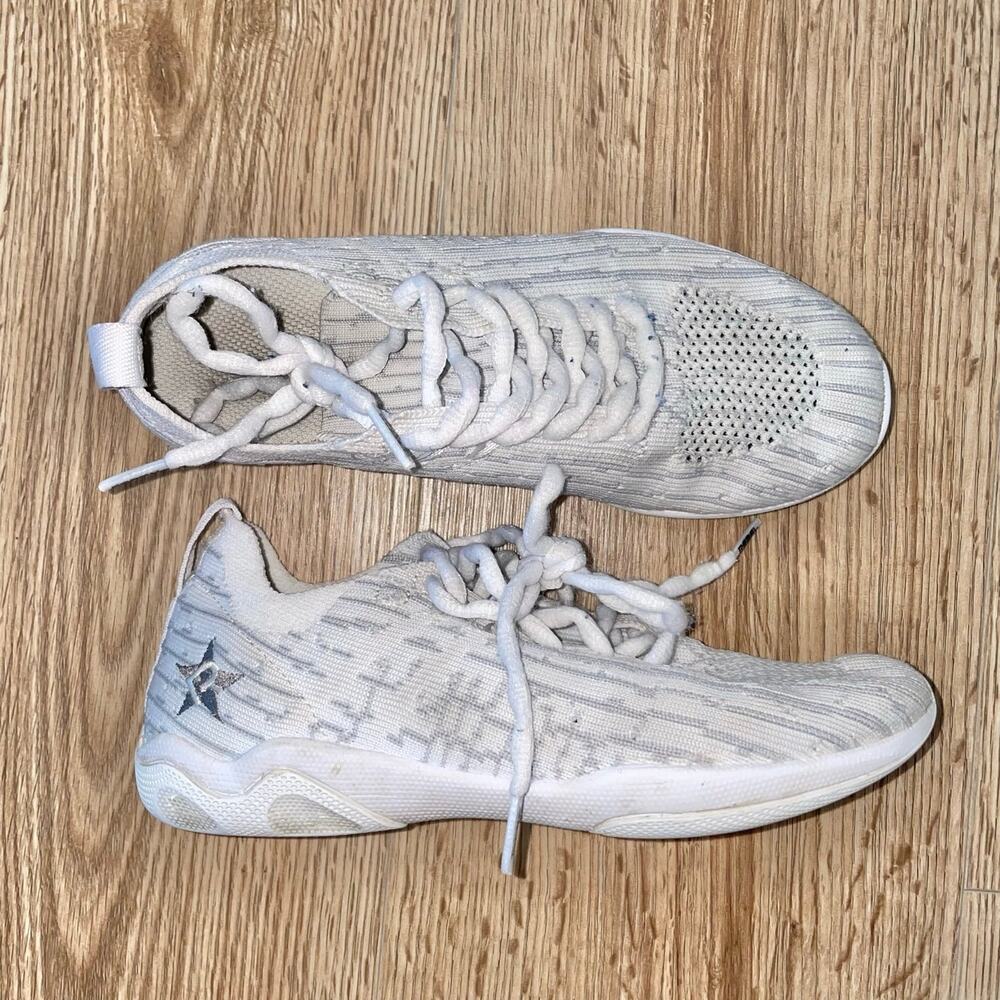Rebel Athletic Girl's Revolt Cheerleading Shoe Size 5 White Preowned